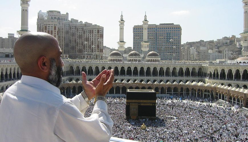 دليل العمرة الشامل خطوة بخطوة: رحلتك الإيمانية تبدأ هنا